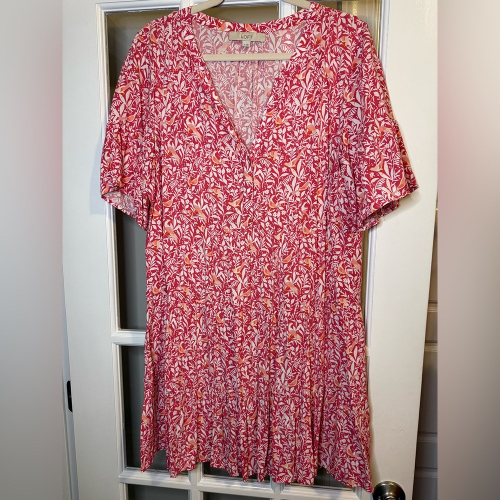 Women’s Pink Floral V-Neck Tiered Dress